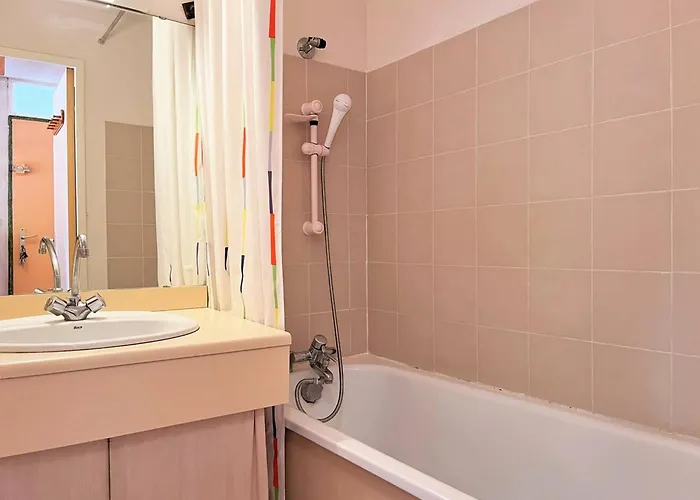 Apartman Duplex 3 Pieces Avec Grandes Terrasses Et Parking - 6 Couchages - Proche Plage, - Fr-1-251-534 Le Lavandou