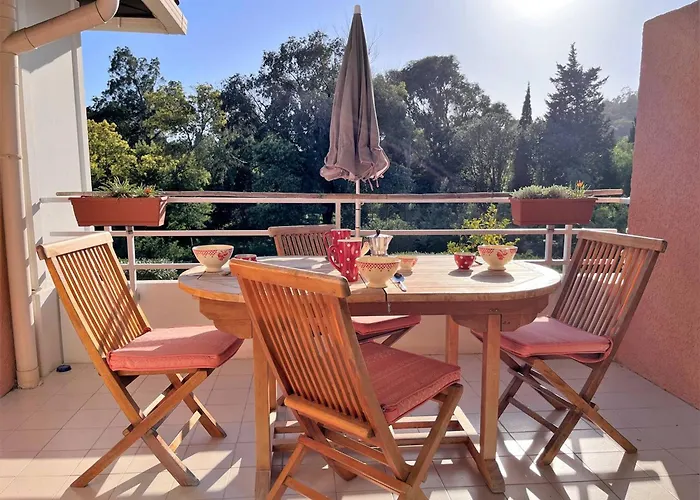 Duplex 3 Pieces Avec Grandes Terrasses Et Parking - 6 Couchages - Proche Plage, - Fr-1-251-534 Le Lavandou