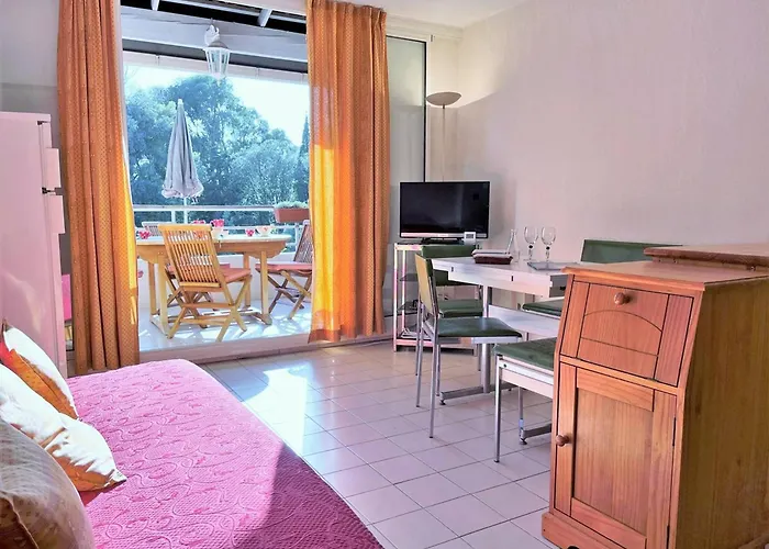 Duplex 3 Pieces Avec Grandes Terrasses Et Parking - 6 Couchages - Proche Plage, - Fr-1-251-534